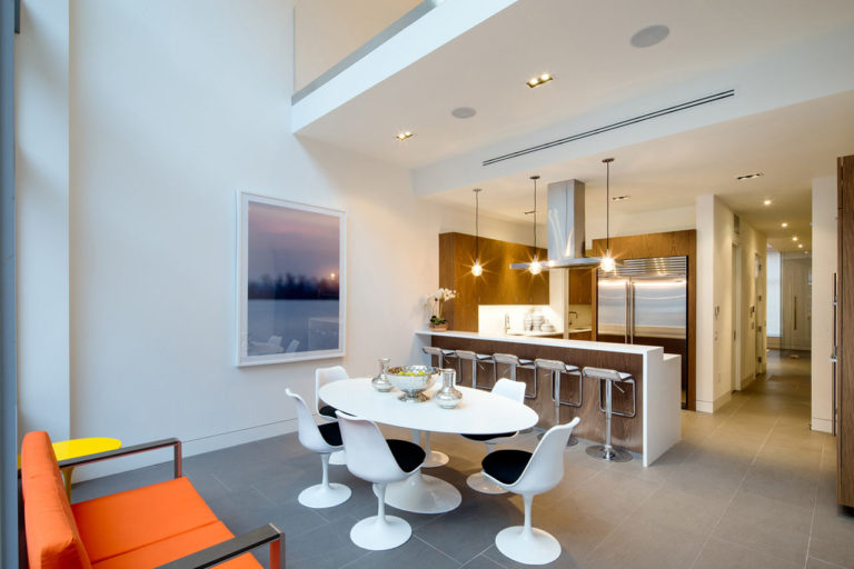 Ngôi nhà phố hiện đại ở thành phố New York